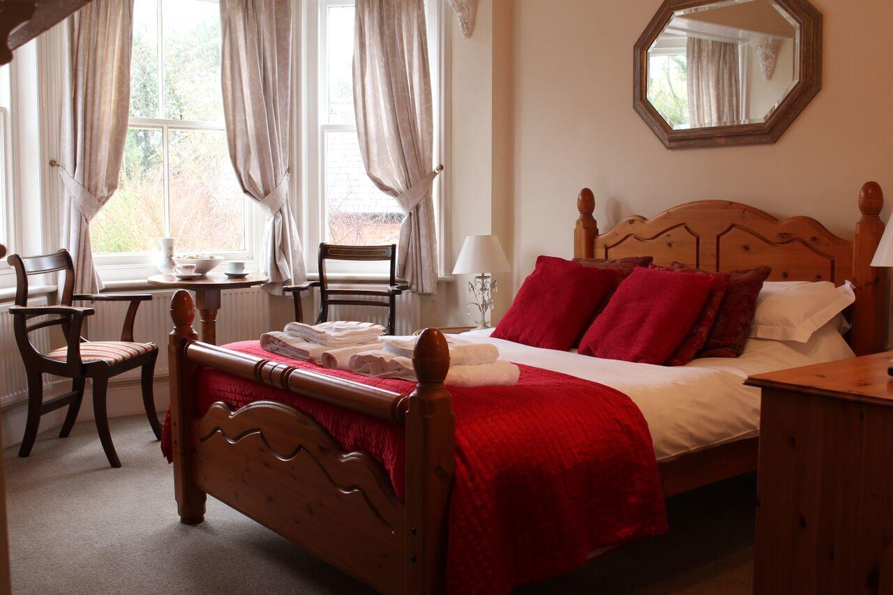 The Three Horseshoes Hotel Alton  Ngoại thất bức ảnh